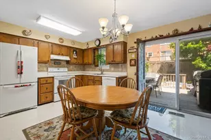 239-55 65th Ave, Little Neck, NY 11362 - Photo 5