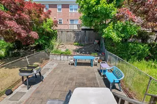239-55 65th Ave, Little Neck, NY 11362 - Photo 19