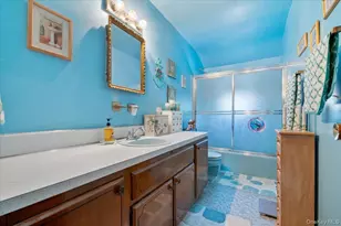 239-55 65th Ave, Little Neck, NY 11362 - Photo 13