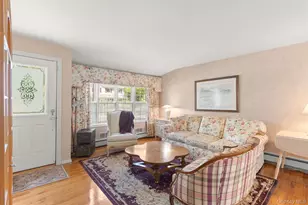 46 39th St, Islip, NY 11751 - Photo 7