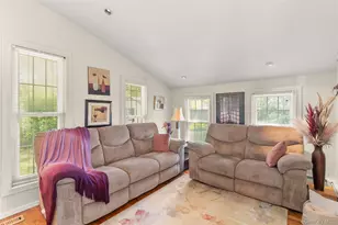46 39th St, Islip, NY 11751 - Photo 11