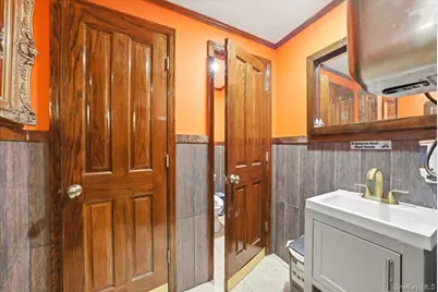 1435 2nd Avenue, New York, NY 10021 - Photo 13