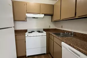 35 Scarborough Ln, Wappingers Falls, NY 12590 - Photo 5