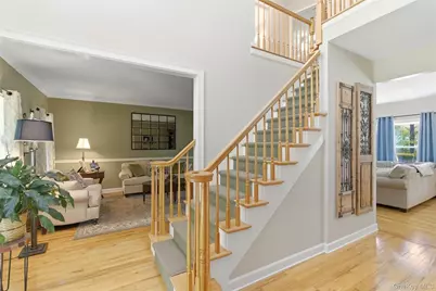 15 Framingham Lane, Shoreham, NY 11786 - Photo 3