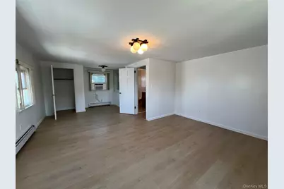 30 Castle Lane, Levittown, NY 11756 - Photo 17