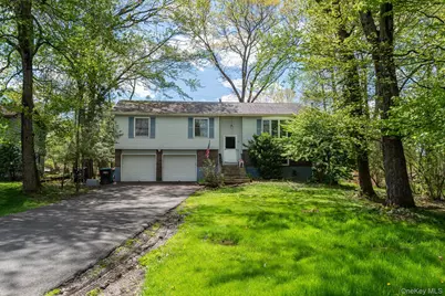 10 Mahar Drive, Poughkeepsie, NY 12601 - Photo 1