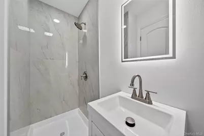 118 S 31st Street, Wyandanch, NY 11798 - Photo 11