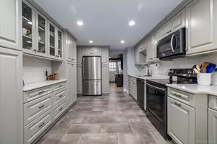 171 W 16th St, Deer Park, NY 11729 - Photo 9