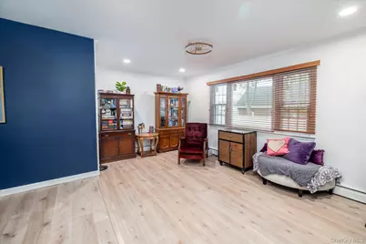 171 W 16th Street, Deer Park, NY 11729 - Photo 15