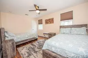 63 E Tiana Rd, Hampton Bays, NY 11946 - Photo 21