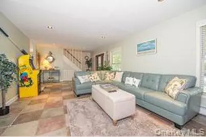 63 E Tiana Road, Hampton Bays, NY 11946 - Photo 5