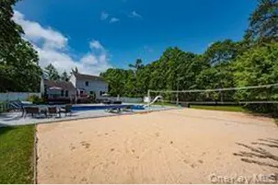 63 E Tiana Road, Hampton Bays, NY 11946 - Photo 29
