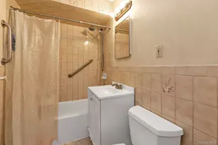 87 Slate Ln, Levittown, NY 11756 - Photo 11