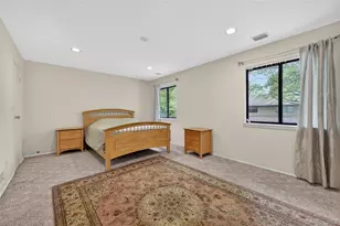 36 Wimbledon Dr, Roslyn, NY 11576 - Photo 17