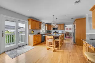 110 Union Pl, Lynbrook, NY 11563 - Photo 7