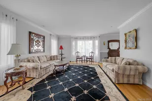 110 Union Pl, Lynbrook, NY 11563 - Photo 3