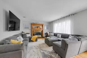 110 Union Pl, Lynbrook, NY 11563 - Photo 9