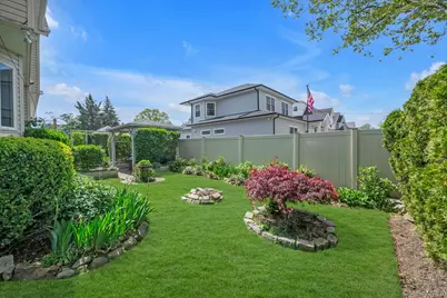 110 Union Place, Lynbrook, NY 11563 - Photo 23