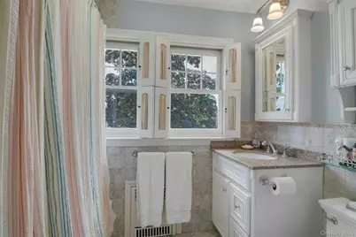 1 8th Street, Pelham, NY 10803 - Photo 19