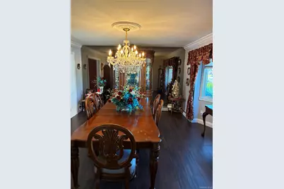 60 S Crescent Drive, Farmingdale, NY 11735 - Photo 3