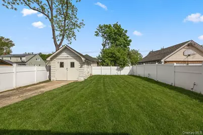 29 Crowell Street, Hempstead, NY 11550 - Photo 33