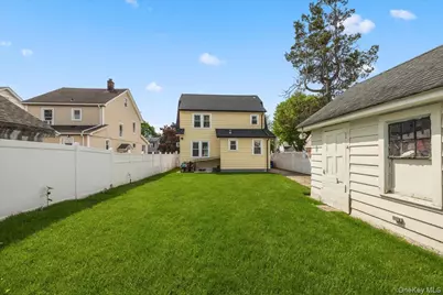29 Crowell Street, Hempstead, NY 11550 - Photo 35