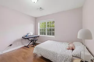 549 Gregory Ct, Highland, NY 12528 - Photo 9
