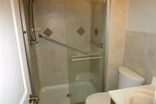909 Skyline Dr, Coram, NY 11727 - Photo 11