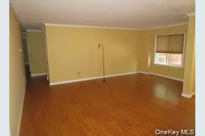 909 Skyline Drive, Coram, NY 11727 - Photo 5