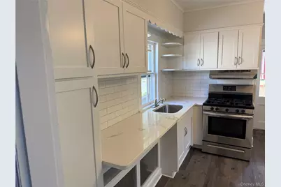 805 Main Street, Port Jefferson, NY 11777 - Photo 11