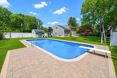883 Hawkins Avenue, Lake Grove, NY 11755 - Photo 9
