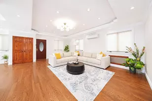 248-09 Rushmore Ave, Douglaston, NY 11362 - Photo 5