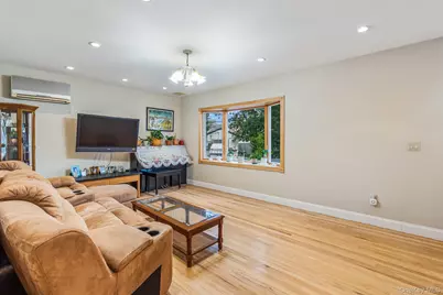 27-22 Bayside Lane, Flushing, NY 11358 - Photo 5