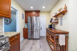200 N Village Ave, Rockville Centre, NY 11570 - Photo 9