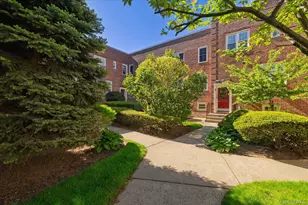 200 N Village Ave, Rockville Centre, NY 11570 - Photo 5