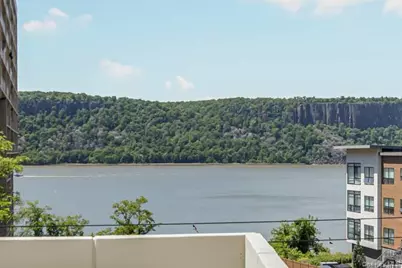 1120 Warburton Avenue #1F, Yonkers, NY 10701 - Photo 9