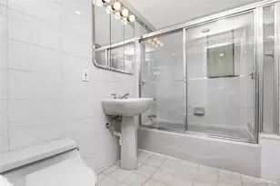 75-28 170th St, Fresh Meadows, NY 11366 - Photo 17