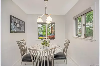 7528 170th Street, Fresh Meadows, NY 11366 - Photo 15