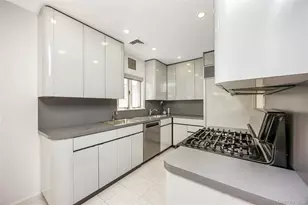 75-28 170th St, Fresh Meadows, NY 11366 - Photo 13