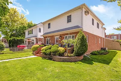 7528 170th Street, Fresh Meadows, NY 11366 - Photo 35