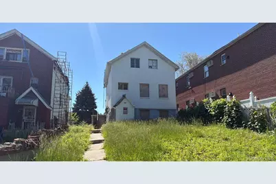 90 Jackie Robinson Parkway, Brooklyn, NY 11207 - Photo 1