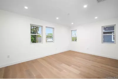 215 Prospect Avenue, White Plains, NY 10607 - Photo 15