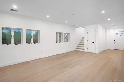 215 Prospect Avenue, White Plains, NY 10607 - Photo 19