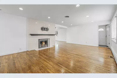 64 W 2nd Street, Freeport, NY 11520 - Photo 7