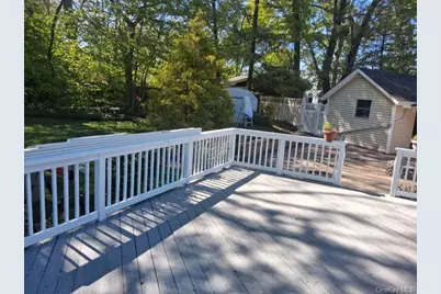 81 Union Avenue, Amityville, NY 11701 - Photo 7