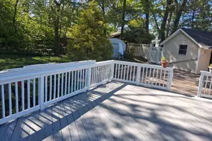 81 Union Ave, Amityville, NY 11701 - Photo 7