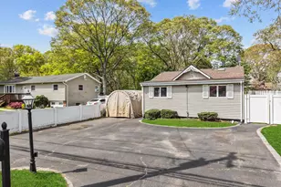 164 Dare Rd, Selden, NY 11784 - Photo 3