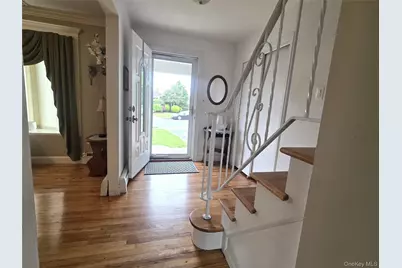 2663 Columbus Avenue, North Bellmore, NY 11710 - Photo 11