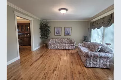 2663 Columbus Avenue, North Bellmore, NY 11710 - Photo 7