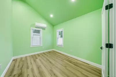 21 Newfoundland Avenue, Huntington, NY 11743 - Photo 19